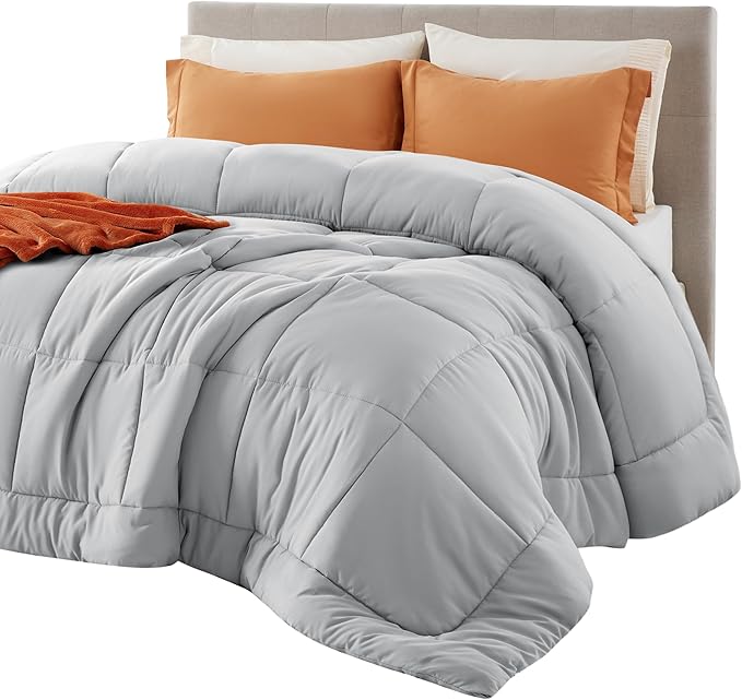 Bedsure Comforter Duvet Insert - Quilted Comforters Queen Plus Size All Season Duvet GentleSoft Down Alternative Bedding with 8 Tabs Gifts for Women/MenLight GreyQueen Plus 90 x 90 Inches