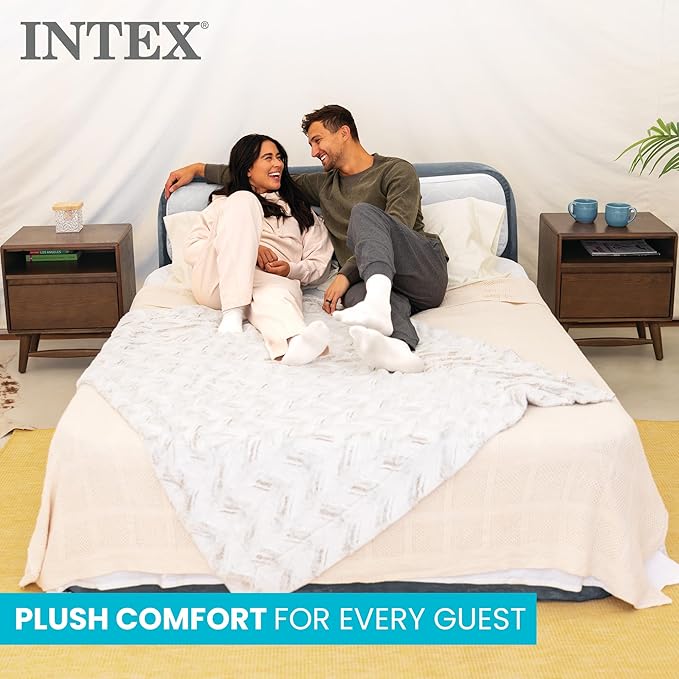 Intex 64447ED Dura-Beam Deluxe Ultra Plush Air Mattress with Headboard: Fiber-Tech – Queen Size – Built-in Electric Pump – 18in Bed Height – 600lb Weight Capacity