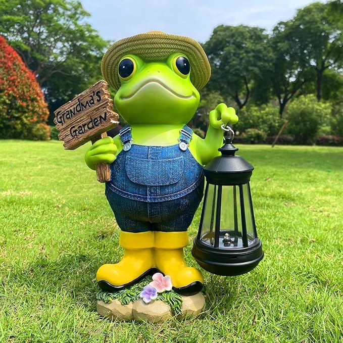 Frog Garden Statue with Solar Light Gardener Frog Decoration with Solar Lantern Light for Home Outdoor Garden Patio and Yard Decor Best Gifts for Mom/Grandma Grandma's Garden