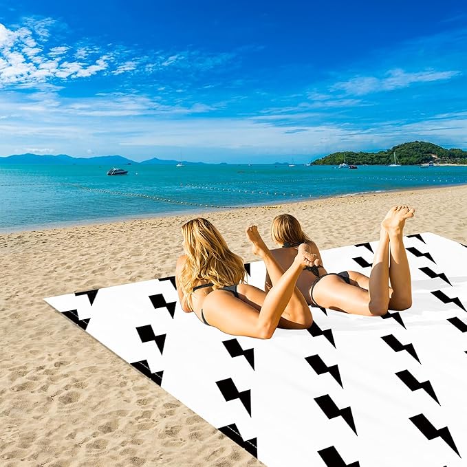 Beach Blanket Waterproof Sandproof Beach Blanket with 4 Stakes &amp 4 Pockets 78''×86'' Lightweight Outdoor Picnic Blanket for Travel Camping Hiking