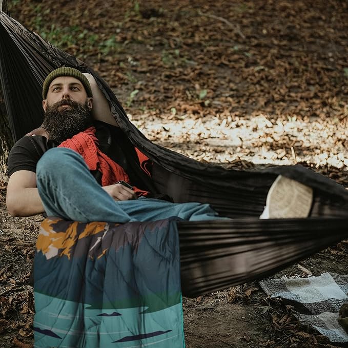 zzlamb Camping Blanket for Cold WeatherOutdoor Puffy Blanket Portable Down AlternativeWindproof Warm Cloak with SnapsCozy Quilt Backpacking Picnic RV Travel Plane Car Hammock Beach Climbing