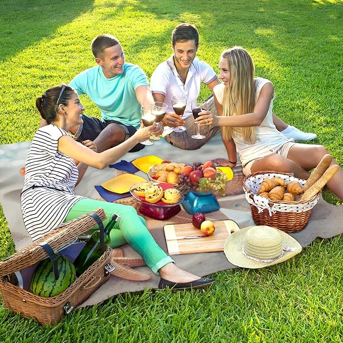 Waterproof Sandproof Beach Blanket 59''×68'' Starfish Polyester Outdoor Picnic Blanket with 4 Stakes &amp Storage Bag for BeachCampingVacation Shells