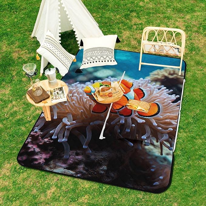 Zipper Clown Fish Style Picnic Mat Suitable for Travel Camping Park Or Home Use