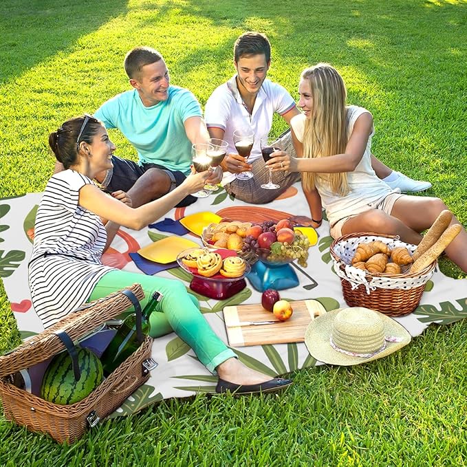 Waterproof Sandproof Beach Blanket 59''×68'' Animal Polyester Outdoor Picnic Blanket with 4 Stakes &amp Storage Bag for BeachCampingVacation Flamingo