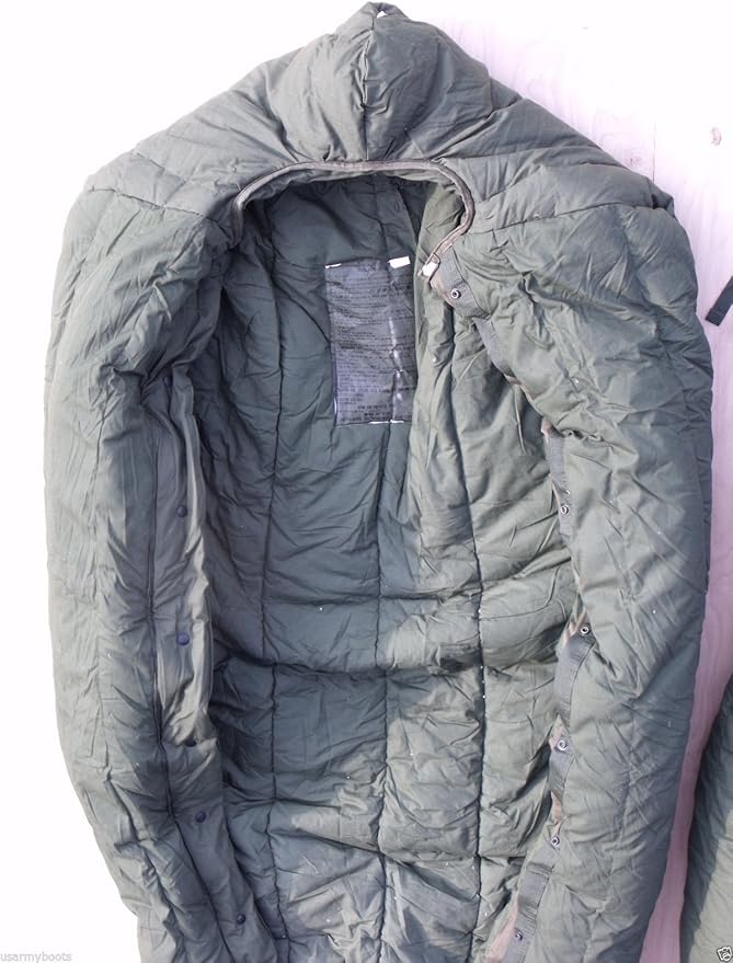 Very Warm Thick Old School Military US Army Subzero Extreme Cold Weather ECW Down OD Green Sleeping Bag by US Goverment GI USGI