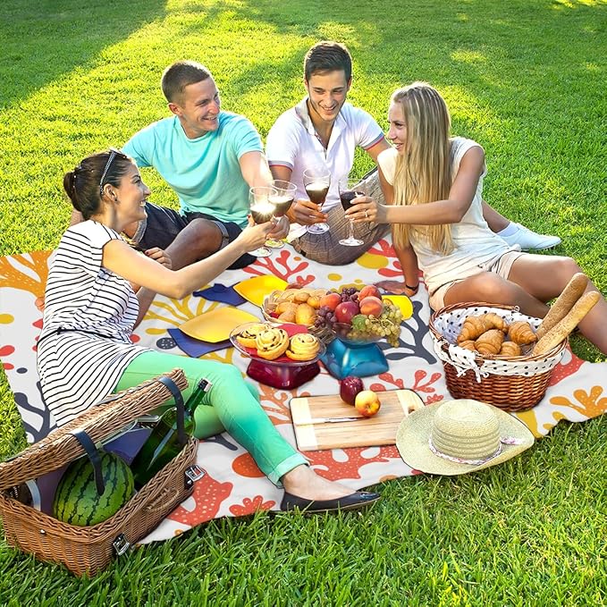 Waterproof Sandproof Beach Blanket 59''×68'' Ocean Seaweed Polyester Outdoor Picnic Blanket with 4 Stakes &amp Storage Bag for BeachCampingVacation White
