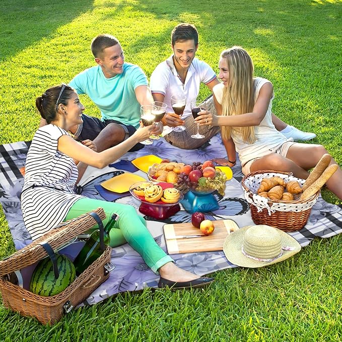 Waterproof Sandproof Beach Blanket 59''×68'' Butterfly Polyester Outdoor Picnic Blanket with 4 Stakes &amp Storage Bag for BeachCampingVacation Purple