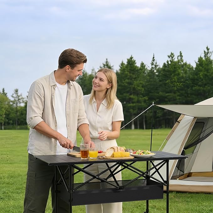 Camping Table Portable Folding Roll-Up Picnic Table with Carry Bag &amp Detachable Storage Pockets Lightweight Outdoor Table for Camping Beach Backyard Party BBQ Patio