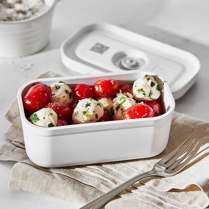 ZWILLING Fresh &amp Save Plastic Lunch Box Airtight Food Storage Container Meal Prep Container BPA-Free White - Small