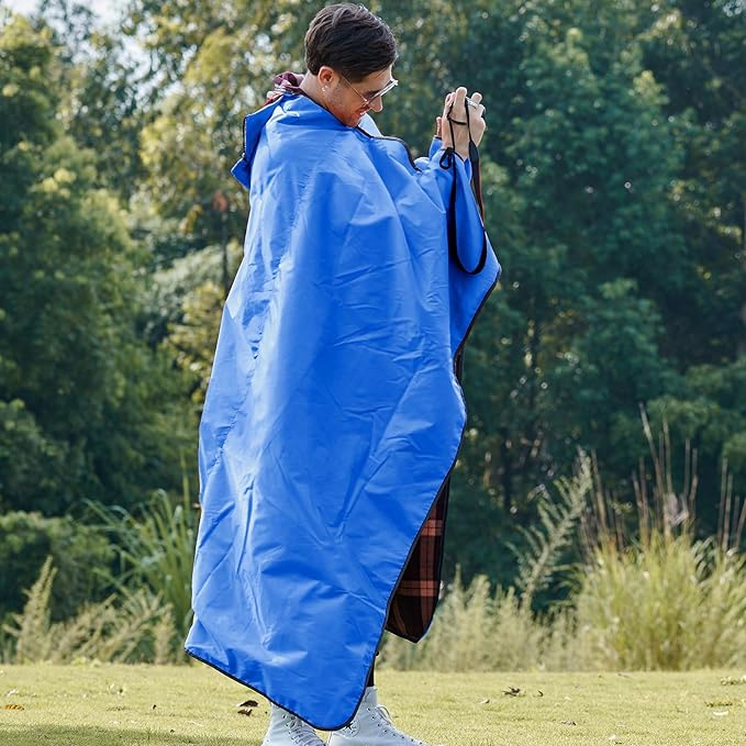 DUKUSEEK Waterproof Stadium Blanket with Hood Wine Red Plain Waterproof Outdoor Blankets