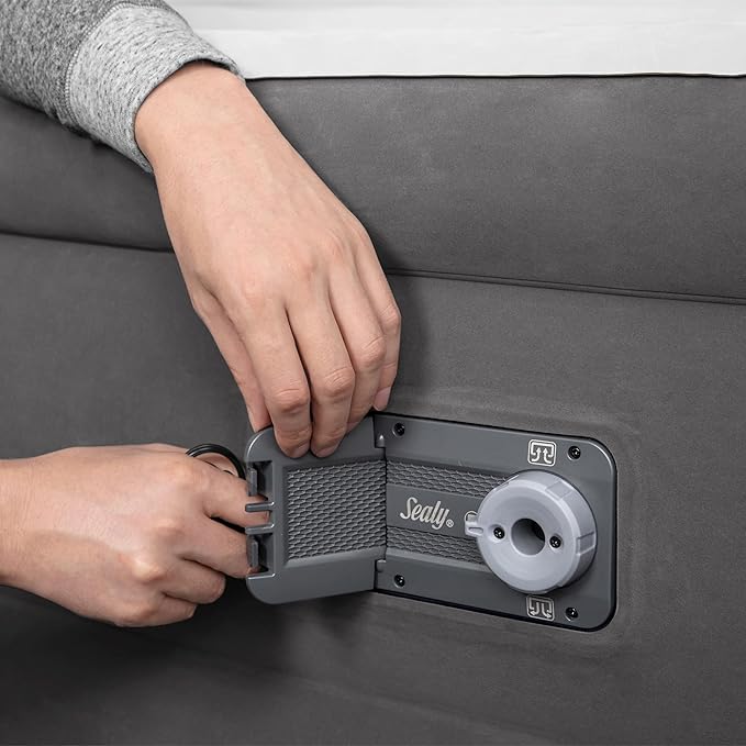 Sealy Tritech Air Mattress King Built-in AC Pump 80 x 76 x 22