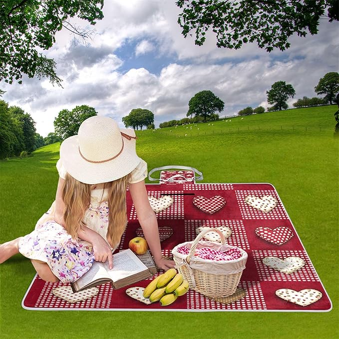 MNSRUU Picnic Blanket Waterproof Foldable Red White Checkered Heart Large Outdoor Picnic Beach Camping Blanket Travel Mat Shoulder Strap Tote Rectangle 57x59in