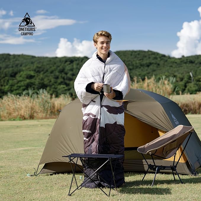 ONETIGRIS Ultralight Camping BlanketWaterproof Stadium Blanket Poncho Packable Puffy Quilt Puffy Printed Camping Blanket with Snap Buttons &amp Corner Loops