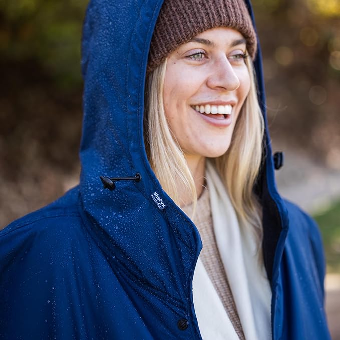 Shel'yx Hooded Stadium Blanket - Waterproof Windproof Fleece Sport Blanket - Extreme Weather Sideline Cape for Outdoor Events