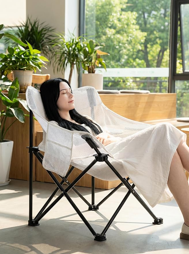 Breathable Outdoor Folding Chair Portable Ultra-Light Fishing Stool Beach Camping Moon Chair Armchair Art Sketch Chair (Mesh Surface White)