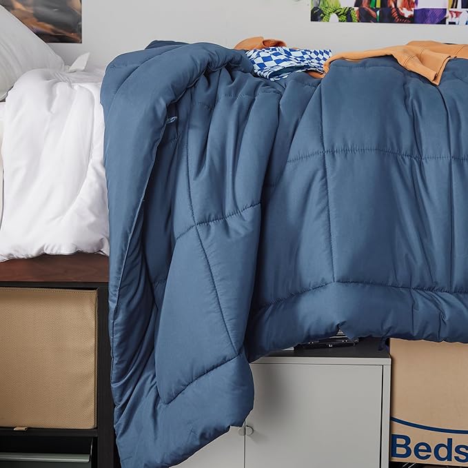 Bedsure Comforter Duvet Insert - Quilted Comforters Twin Size All Season Duvet GentleSoft Down Alternative Bedding Blanket with 8 Tabs Gifts for Women/Men Dark Slate Blue Twin 88 x 68 Inches