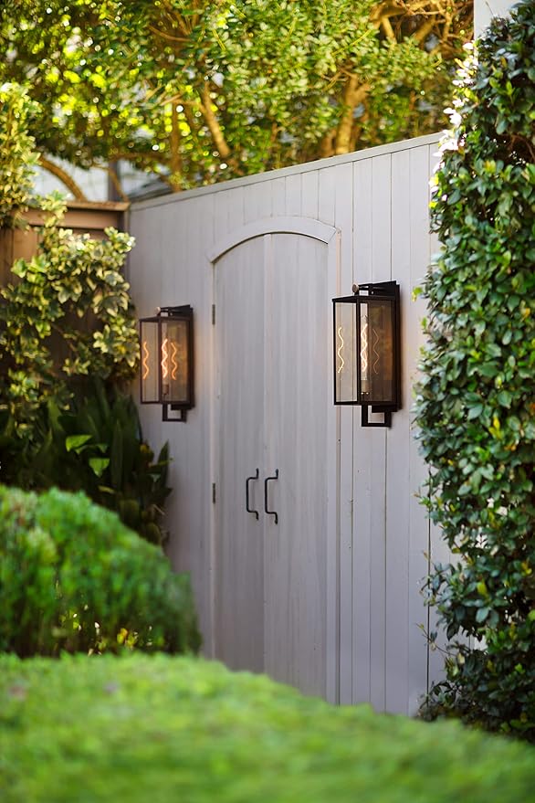 Hinkley Catalina Single Light Wall Mount Outdoor Lantern – Aluminum Clear Glass – Black with Burnished Transitional Accents