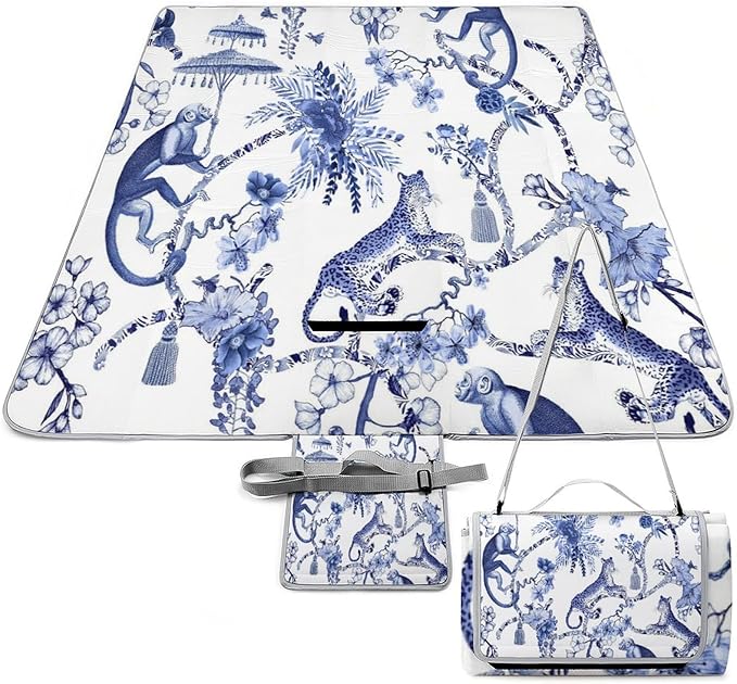 Blue and White Chinese Style Chinoiserie Folk Waterproof Outdoor Picnic Blanket Sandproof Beach Mat for Camping Hiking Grass Travelling