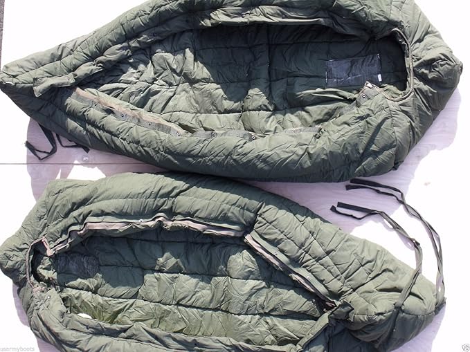 Very Warm Thick Old School Military US Army Subzero Extreme Cold Weather ECW Down OD Green Sleeping Bag by US Goverment GI USGI