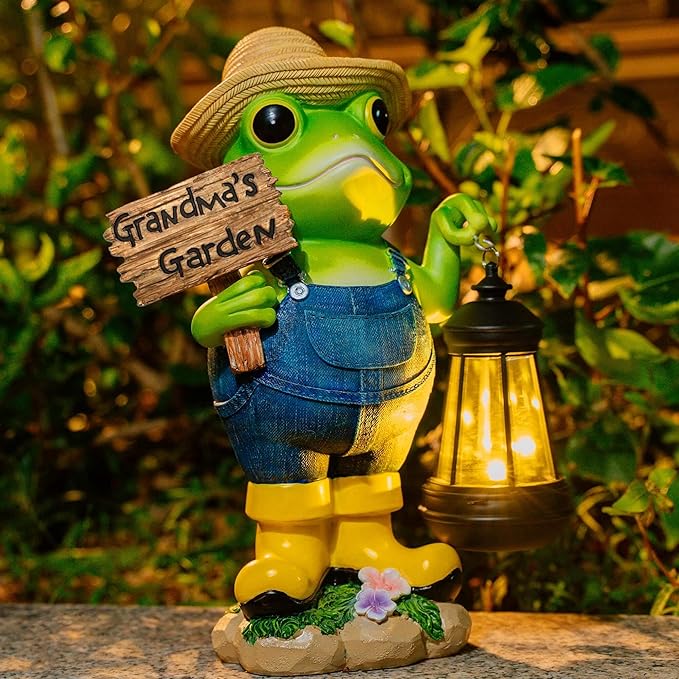 Frog Garden Statue with Solar Light Gardener Frog Decoration with Solar Lantern Light for Home Outdoor Garden Patio and Yard Decor Best Gifts for Mom/Grandma Grandma's Garden