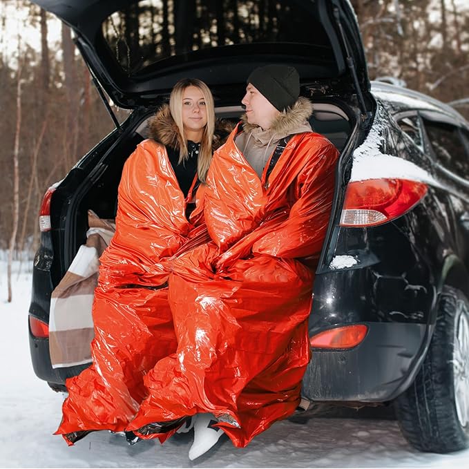 6 Pack Emergency Survival Sleeping Bags Thermal Bivy Sack Blanket Lightweight Portable Nylon Sack with Whistle Aluminized PE Survival Gear Supplies for Camping Hiking Outdoor Adventure