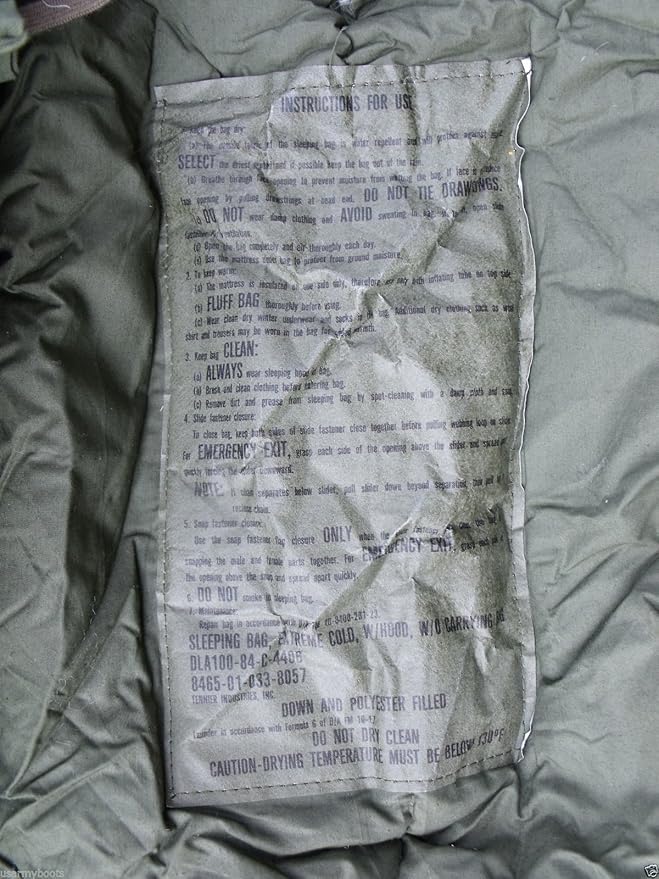 Very Warm Thick Old School Military US Army Subzero Extreme Cold Weather ECW Down OD Green Sleeping Bag by US Goverment GI USGI