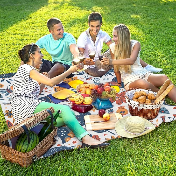 Waterproof Sandproof Beach Blanket 59''×68'' Animals &amp Plants Polyester Outdoor Picnic Blanket with 4 Stakes &amp Storage Bag for BeachCampingVacation White