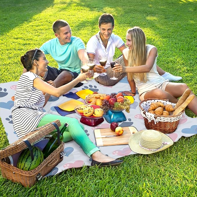 Waterproof Sandproof Beach Blanket 59''×68'' Heartwarming Footprints Polyester Outdoor Picnic Blanket with 4 Stakes &amp Storage Bag for BeachCampingVacation Blue