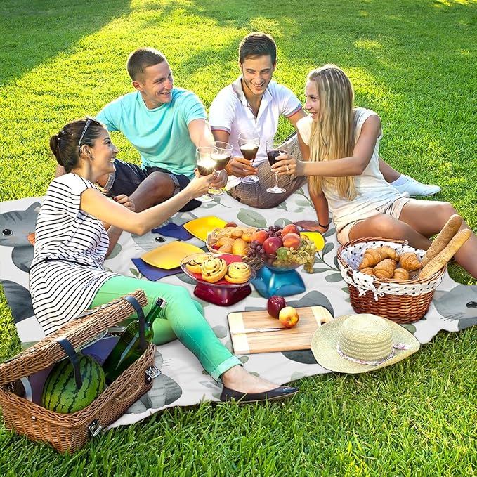 Waterproof Sandproof Beach Blanket 59''×68'' Leafy Cat Polyester Outdoor Picnic Blanket with 4 Stakes &amp Storage Bag for BeachCampingVacation White