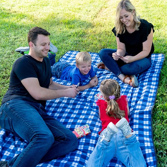 BRAWNTIDE Large Outdoor Waterproof Blanket - Extra Thick Fleece Warm Windproof Sandproof Quilted 82 x 55 Ideal for Beaches Picnics Camping Stadiums Dogs Car