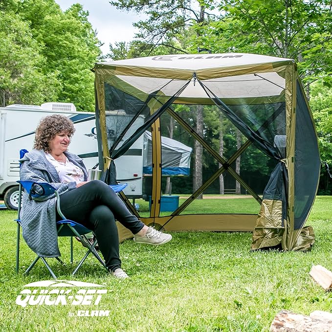 CLAM Pop Up Screen Tent Outdoor Camping Gazebo Canopy Traveler 6' x 6' Green