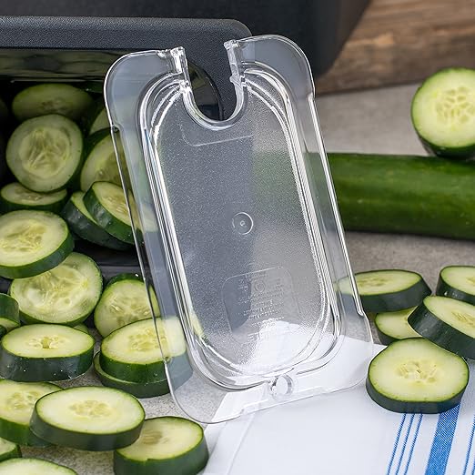 Carlisle FoodService Products 10337U07 StorPlus Ninth Size Polycarbonate Universal Flat Surface Notched Food Pan Lid Clear (Pack of 6)