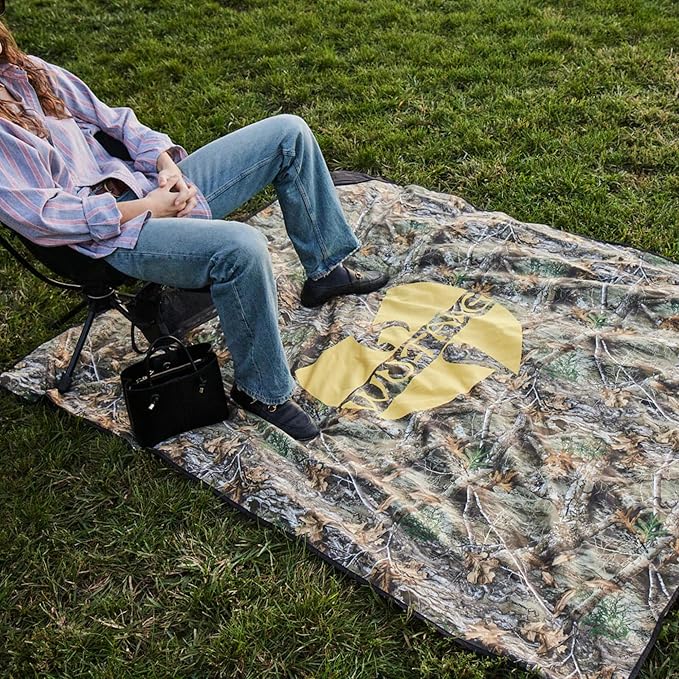 Slowtide x Wu-Tang Triumph Oversized Picnic Blanket – Water &amp Sand Resistant Outdoor Blanket 60 x 72 in