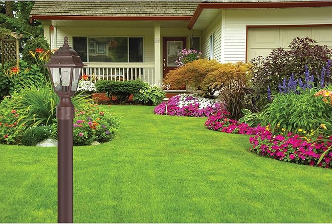 Nuvo Lighting 60/547 Postlantern with Clear Glass Bronze/Dark