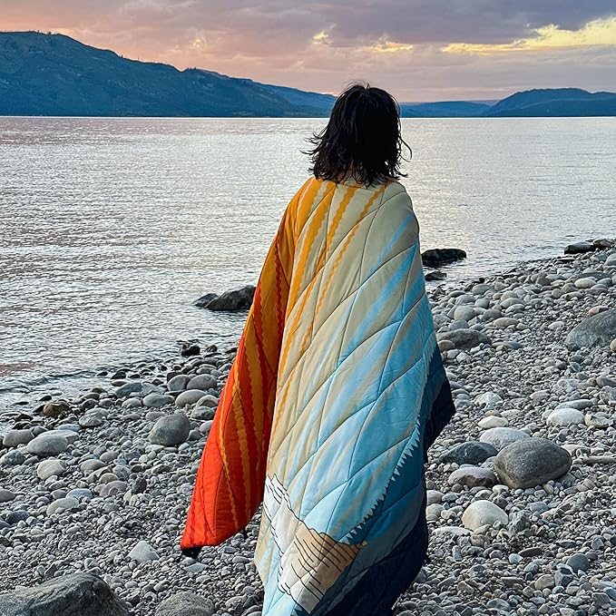 Nomadix Yellowstone Puffer Blanket – Water-Resistant Eco-Friendly Insulated Blanket with Snaps for Camping Beach and Travel Made from Recycled Materials