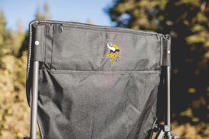 Picnic TIME NFL Unisex-Adult NFL Outlander Folding Camping Chair with Cooler Heavy Duty Beach Chair