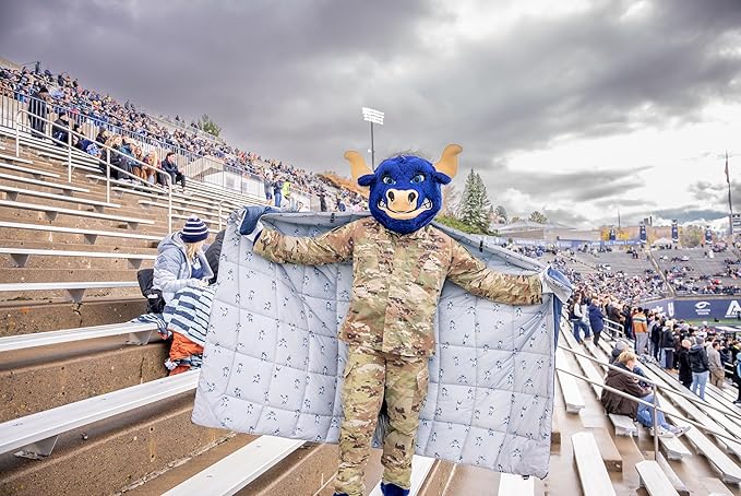 Versatile Packable Outdoor Camping Blanket Puffy Blanket Primaloft® Insulation Warm Durable Lightweight Waterproof Oversize Beach Stadium and More! 55x80 (USU - Big Blue)