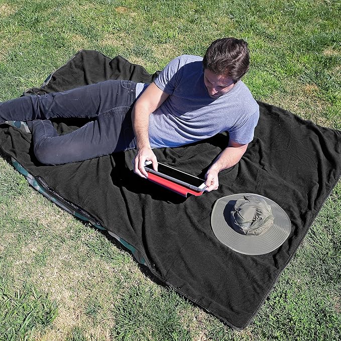 Catalonia Waterproof Stadium Blanket Windproof Wearable Poncho for Football Sideline &amp Sports Events for Fans Portable Durable Outdoor Blanket for Camping &amp Tailgating